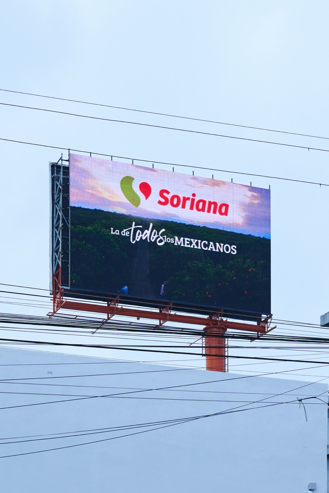 Pantalla espectacular de publicidad exterior